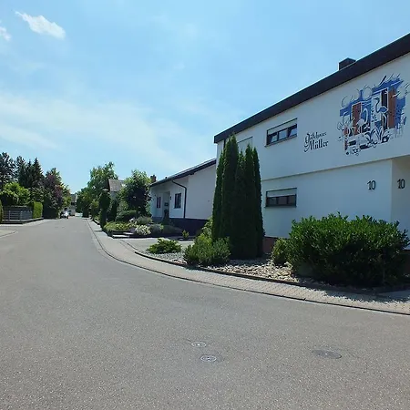 Gaestehaus Mueller * Bad Schonborn
